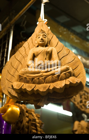 Mobile von Buddha Bild gemacht von Cray, Verkauf an Wochenendmarkt Chatuchak, Bangkok, Thailand. Stockfoto