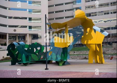 Skulptur in Baltimore Baltimore Federal von George Sugarman-1978-Garmatz Federal Courthouse - Lombard Entr Stockfoto