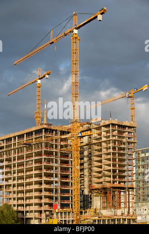 Hyatt Regency Hotel unter Bau, Medienhafen, Düsseldorf, Nordrhein-Westfalen, Deutschland. Stockfoto