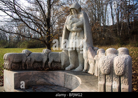 Skulptur in Baltimore Lizette Woodward Reece von Grace Turnbull 1939 – Clifton Park-2801 St. Lo Stockfoto