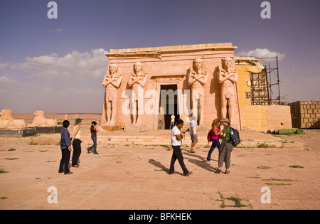 OUARZAZATE, Marokko - Besucher Tour Film-set in den Atlas Corporation Studios. Stockfoto