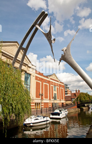 Ermächtigung Skulptur 2002, inspiriert von Wind-Turbinenschaufeln, Waterside Süd, Lincoln Stockfoto