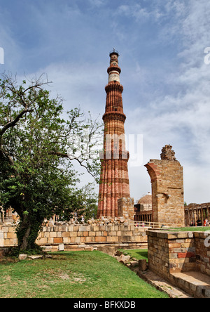 Minarett - Qutb Minar Stockfoto