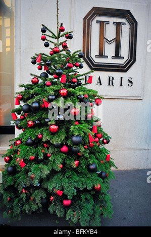 Paris, Frankreich, französische Luxus-Shop, Hediard, Detail, Front, Christbaumschmuck, Bürgersteig Stockfoto