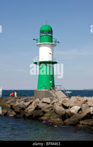 Leuchtturm an der Ostsee in Warnemünde, Deutschland Stockfoto