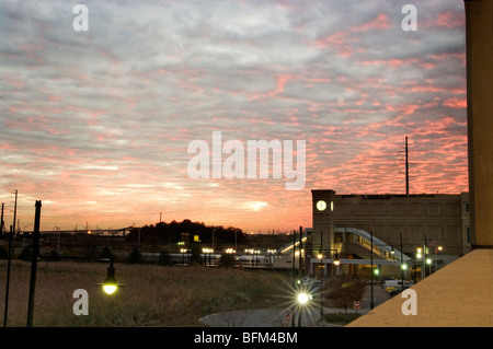 Frank Launtenberg Station (a/k/a "Secaucus Junction) Station während des Sonnenuntergangs Stockfoto