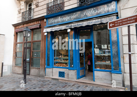Bäckerei und Konditorei in die Rue des Rosiers, das jüdische Viertel in Le Marais, Paris Stockfoto