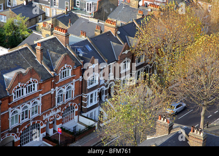 Vogelperspektive der Wandsworthbridge Road in Fulham Stockfoto