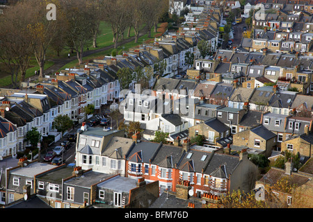 Vogelperspektive von Fulham und der Wandsworth Bridge Road. Stockfoto