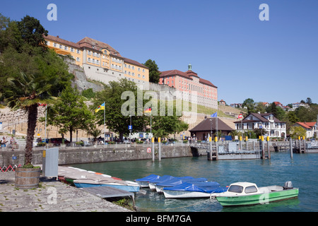 Meersburg Altstadt, Baden Württemberg, Deutschland. Blick über Hafen am Bodensee, Staatsweingut Meersburg (Bodensee) Stockfoto