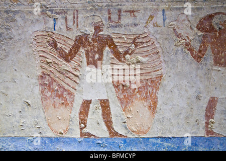 Reliefs in den Gräbern bei Meir, Nord-westlich von Assyut in Mittelägypten Stockfoto