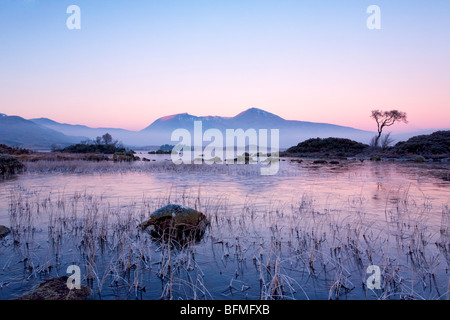 Rannoch Moor & schwarzer Berg in den schottischen Highlands, UK Stockfoto