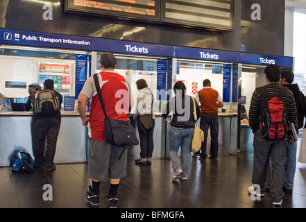 Die Fahrkartenschalter im Bahnhof Britomart, Auckland, New Zealand, Montag, 14. September 2009. Stockfoto