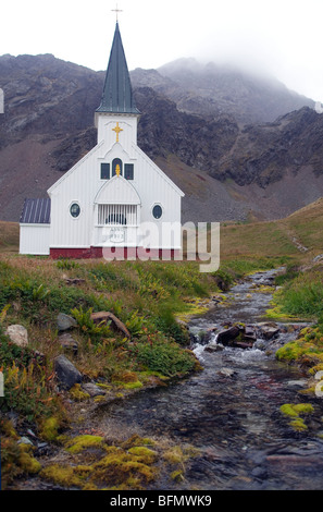 South Georgia und South Sandwich-Inseln, Südgeorgien, Cumberland Bay, Grytviken.Whalers Kirche orig. in Norwegen gebaut. Stockfoto