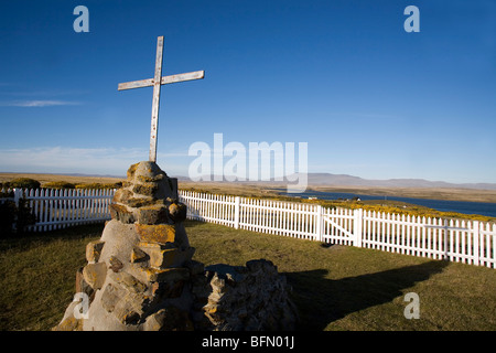 Falkland-Inseln; Goose Green. Denkmal für das zweite Bataillon The Parachute Regiment (Abs. 2) während des Krieges getötet. Stockfoto