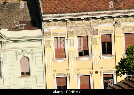 Dächer und alte Architektur in Arad in Rumänien Stockfoto