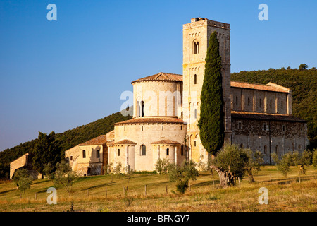 Schöne Sant Antimo - gegründeten Klosters 781 n. Chr. in der Nähe von Castelnuovo dell'Abate, Toskana Italien Stockfoto