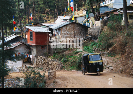 Auto Rikscha; Auto, Baby Taxi, Taube, Bajaj, chand gari, lapa, Tuk Tuk, 3wheel, Tukxi; Dharamshala; Himachal Pradesh; Indien; asien Stockfoto