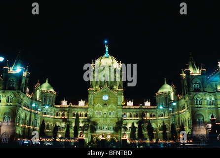 Victoria Terminus VT jetzt Chhatrapati Shivaji Terminus station CST Bahnhof in der Nacht; Bombay Mumbai; Maharashtra; Indien Stockfoto