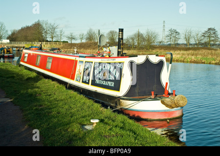 Narrowboat auf den Trent und Mersey Kanal Great Haywood in Staffordshire Stockfoto