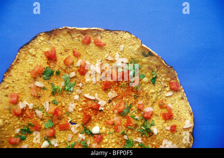 Indische Masala gebratenen Snack Papad ; Papadium ; Indien ; asien Stockfoto