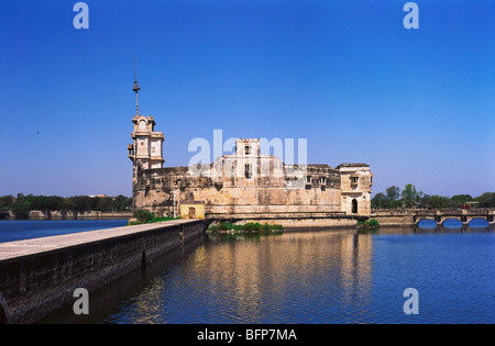 Lakhota Fort und Weise durch Stadt See; Jamnagar; Gujarat; Indien; Asien Stockfoto