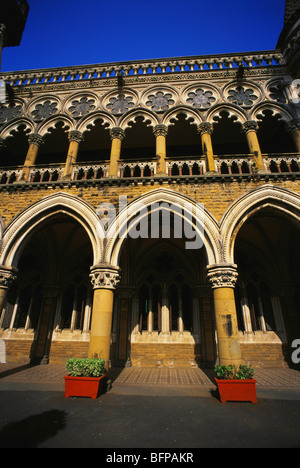 STP 65438: Details der Rajabhai Turm; Bombay Mumbai; Maharashtra; Indien Stockfoto