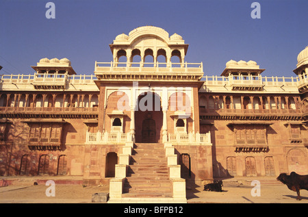NMK 65562: Tempel im Shree Ratan Bihari Park; Bikaner; Rajasthan; Indien Stockfoto