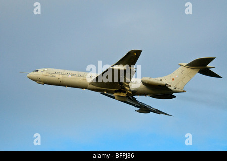 RAF VC 10 Tankflugzeug verlassen Kinloss Air Base in Morayshire Schottland SCO 5573 Stockfoto