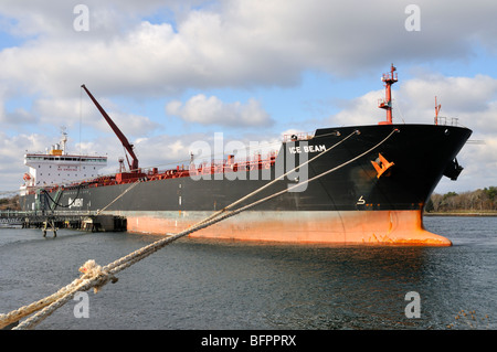 Rohöl tanker Schiff Ice Beam gebunden oder günstig Stockfoto