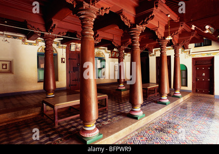 Säulen in Nattukkottai Chettiar Hause Chettinad Tamil Nadu Indien Stockfoto