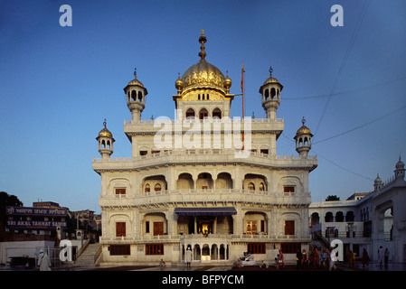 AAD 66896: Akaltakht im Goldenen Tempel; Amritsar; Punjab; Indien Stockfoto