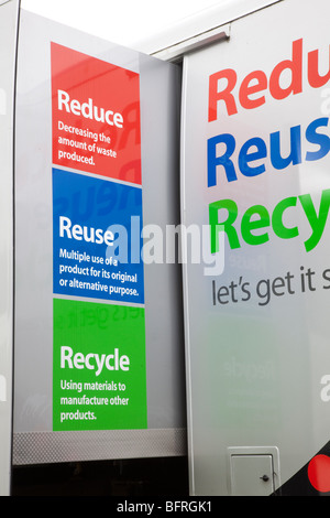 Melden Sie drängen reduzieren, wiederverwenden Sie, recyceln Sie, reduzieren Sie Abfall  Campaign Zeichen in Aberdeenshire, UK Stockfoto