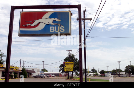 Alten Greyhound Bus Zeichen, Paris, Texas Stockfoto