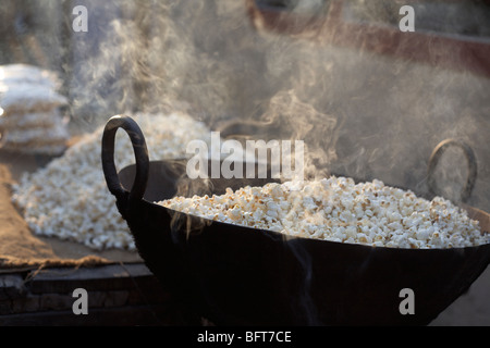 Imbiss-Stand in Rishikesh, Uttarakhand, Indien Stockfoto