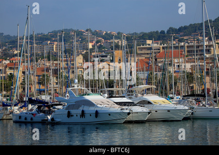 Die touristische Fischerei Dorf von Bandol Stockfoto
