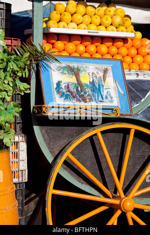 Detail eines Saftbudes im Ort Jemaa el-Fna, Marrakesch, Marokko Stockfoto
