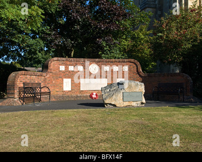 Denkmal auf dem Marchwood Hampshire UK Royal Fleet Auxiliary Soldaten verloren ihr Leben im Falkland-Krieg 1982 Stockfoto