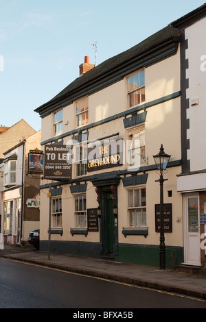 Ein Wirtshaus für ließ, ein Zeichen des sich rapide verschlechternden Pub Handels im Vereinigten Königreich. Stockfoto