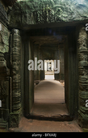 Tür und Durchgang am Bayon Tempel von Angkor Wat in Kambodscha Stockfoto