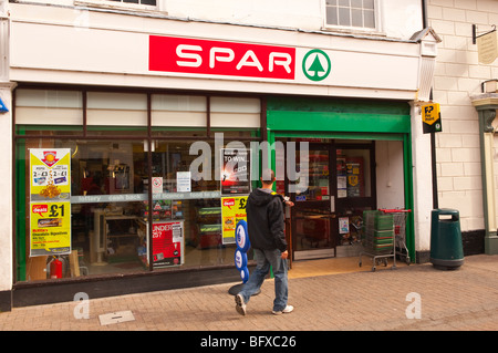 Der Spar-Mini-Supermarkt-Shop speichern in der High Street in Halesworth, Suffolk, Uk Stockfoto