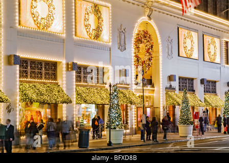 Weihnachten Windows auf Lord & Taylor New York City Fifth Avenue Stockfoto