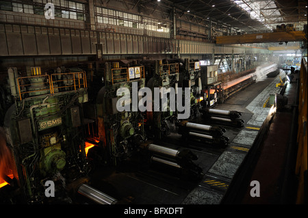 Geschmolzene Kochplatte Stahl, gerollt in Shanghai Baosteel Fabrik. 20. Oktober 2009 Stockfoto