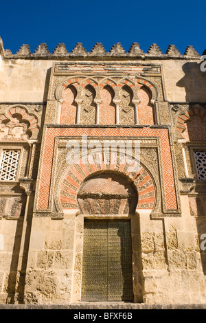 Cordoba Spanien Detail von Puerta de San Ildefonso in der Westwand der großen Moschee Stockfoto