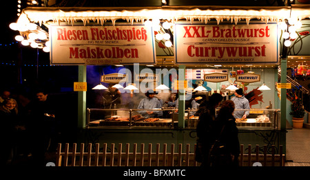 Deutscher Weihnachtsmarkt und Markt, Hyde Park, London, England, Europa Stockfoto