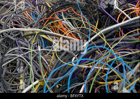 Elektroschrott bei einer Verwertungsanlage Materialien in England Stockfoto