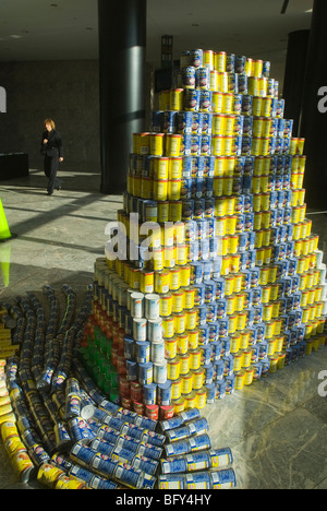 17. Canstruction Design-Wettbewerb in New York Stockfoto