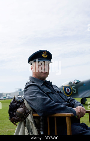 Reenactment Battle of Britain Pilot, RAFA Airshow, Shoreham Airport, Sussex, England Stockfoto