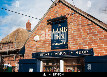 Dorfladen in Urchfont Wiltshire Stockfoto