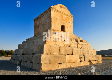 Grab von Cyrus II., archäologische Stätte von Pasargadae, UNESCO-Weltkulturerbe, Persien, Iran, Asien Stockfoto